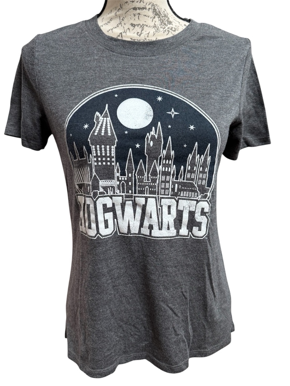 🧹Kids Hogwarts Harry Potter Graphic Tee - Heather Charcoal Kids Medium